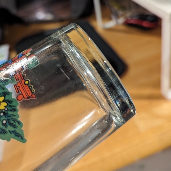 COPY - 1993 Boxed Set of 4 Christmas Tree Glasses - Picture 9 of 10